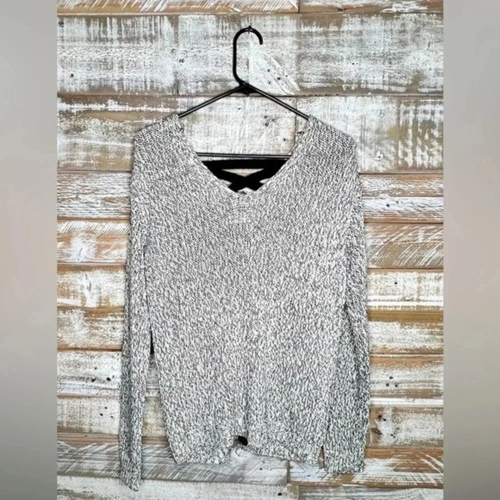 Women's Harper open back long sleeved sweater‎ M